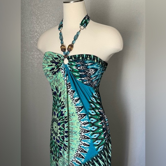 Vibrant Strapless Maxi Dress - Picture 6 of 12